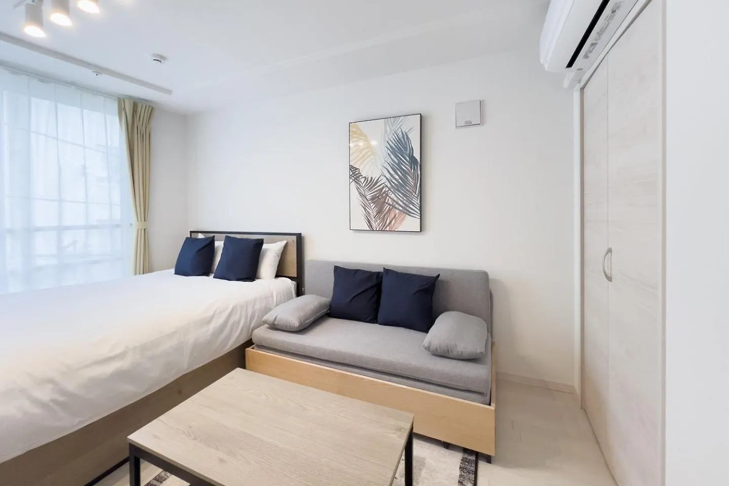 Toggle Bunkyo Korakuen Apartment Tokyo